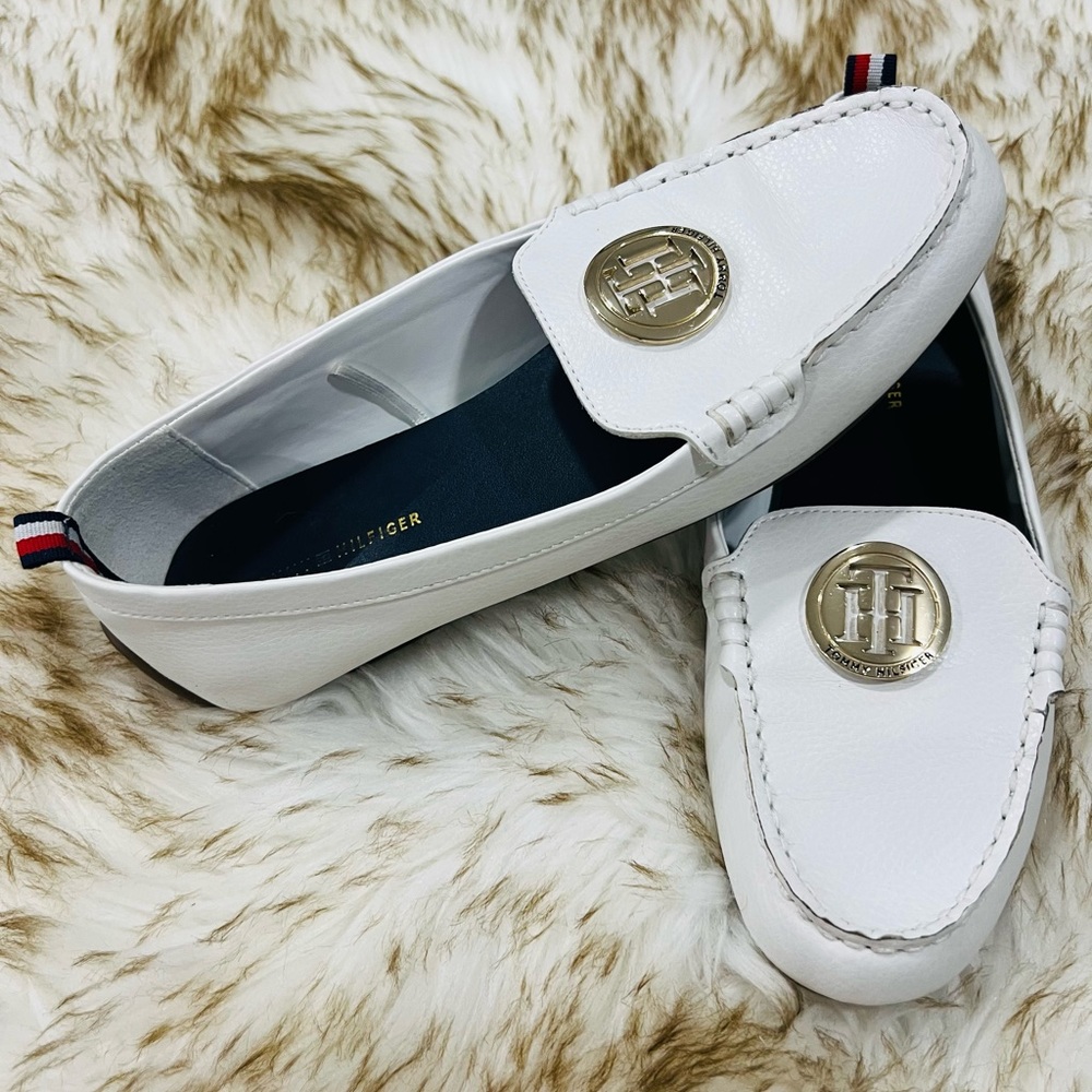 Tommy Hilfiger White Leather Loafers with Gold Logo
